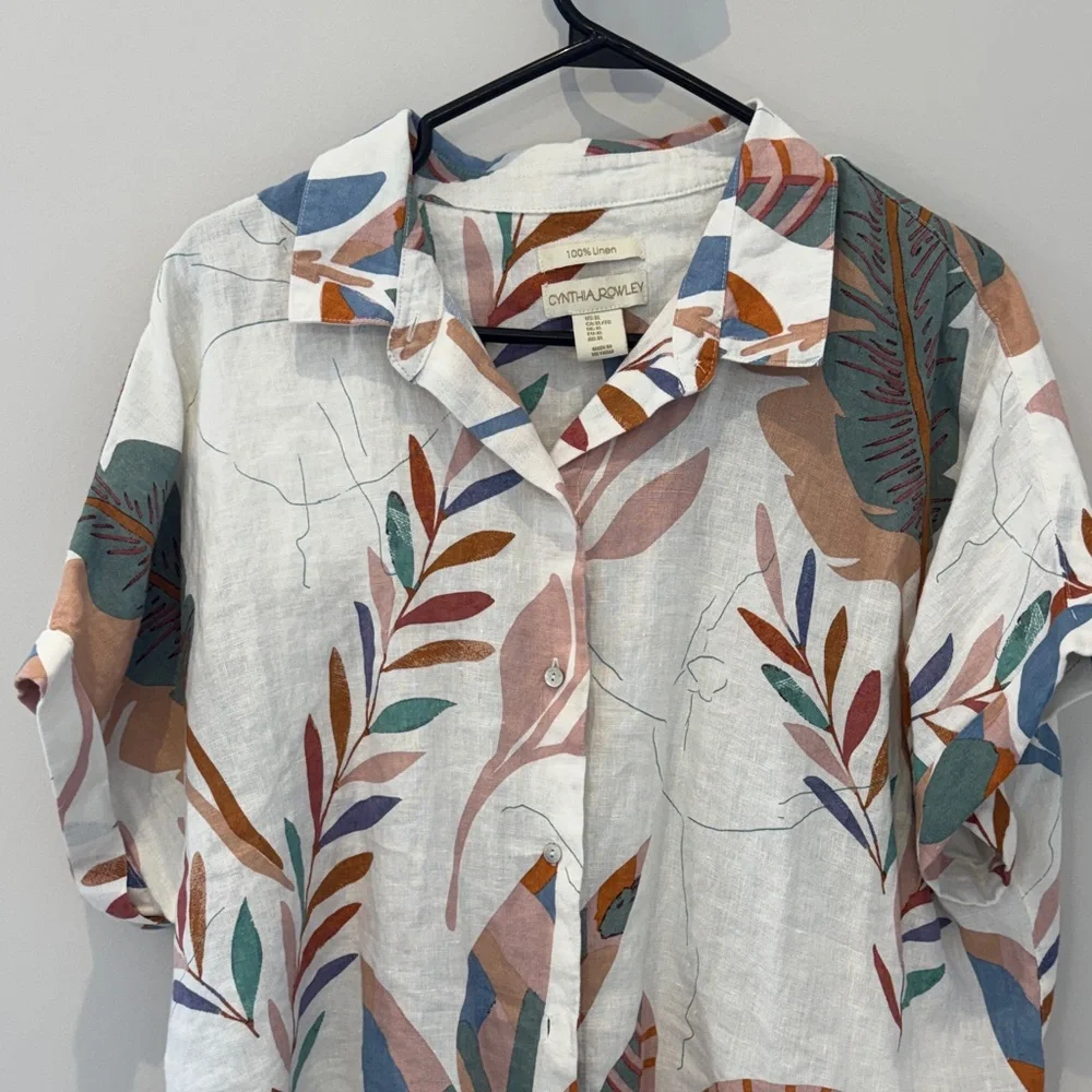Cynthia Rowley White Linen Printed Button-Up Top with Multicolor Leaf Pattern - Picture 3 of 6